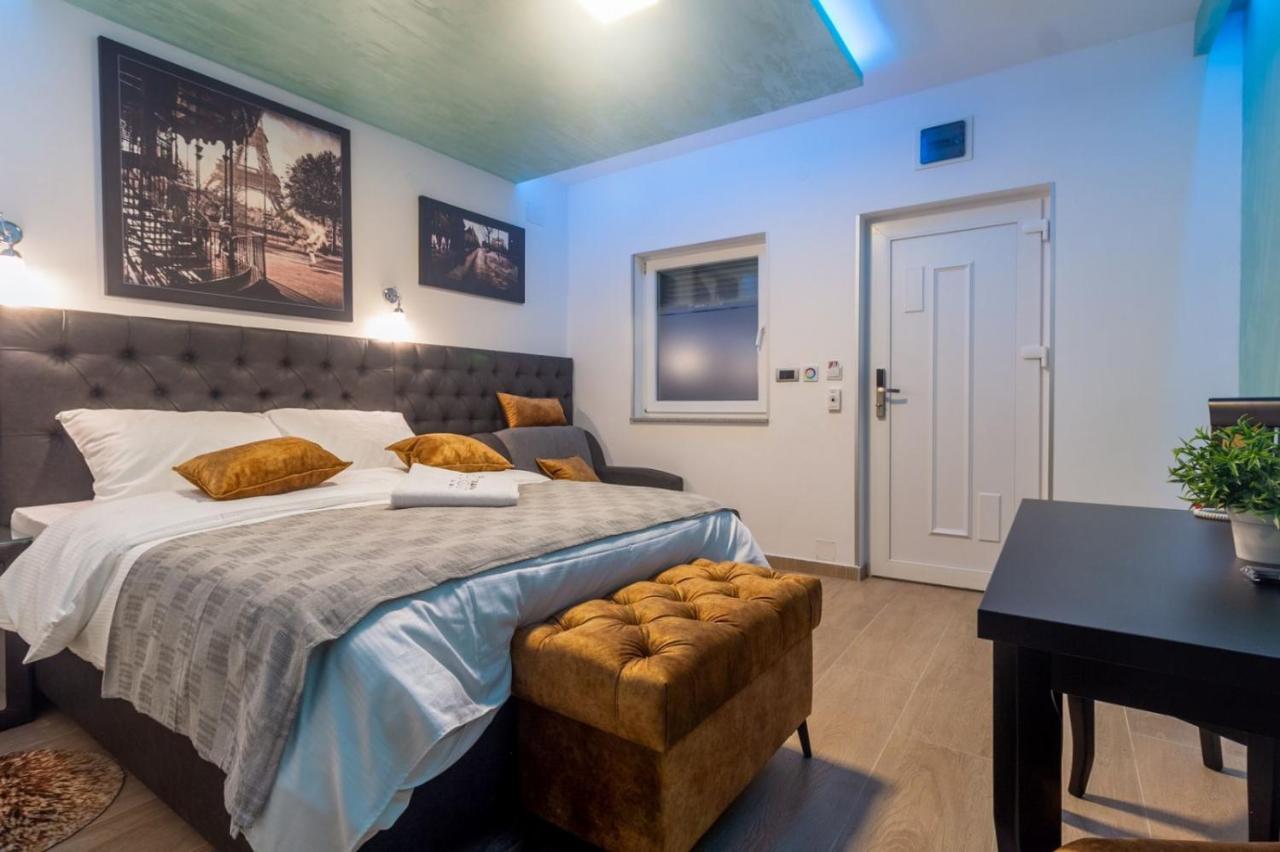 Motel Atos Bungalovi Nova Topola Eksteriør billede